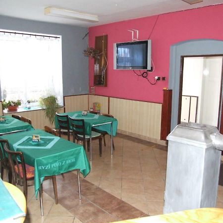 Hostinec Na Navsi Javornik  Bagian luar foto