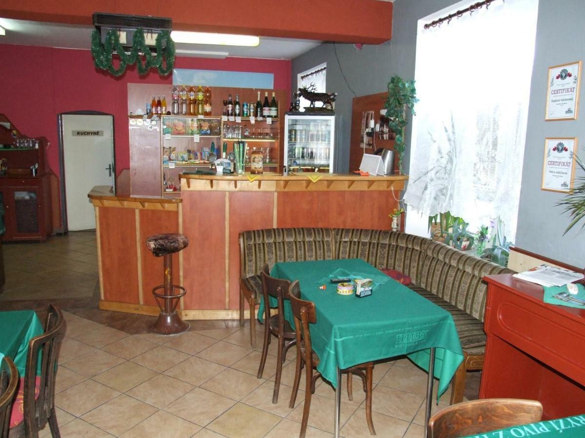 Hostinec Na Navsi Javornik  Bagian luar foto